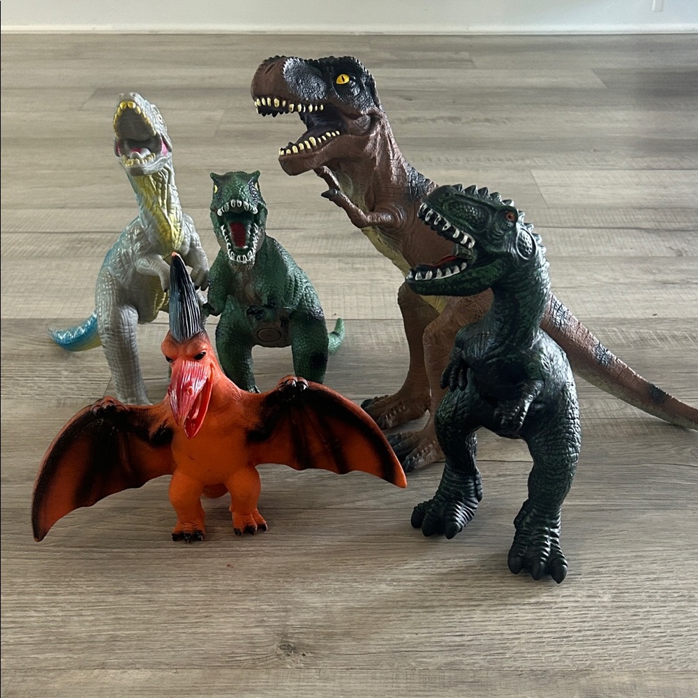 Lot of (5) Large Dinosaurs